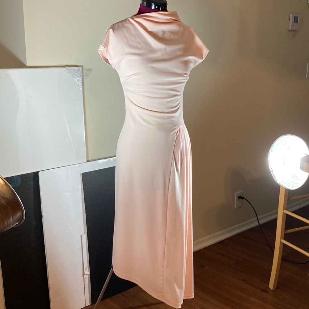Misslook Masterpiece! Asymmetric Pink Fitted Dress❤️Lovely Accents